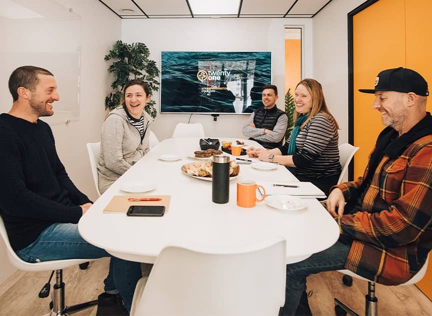 Fluid Sharespace meeting room